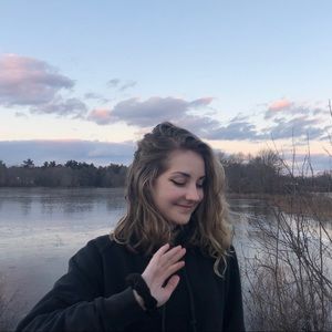 Meet your Posher, Julia